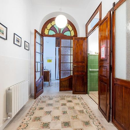 バレンシアFlorit Flats - Traditional House In El Cabanyalアパートメント エクステリア 写真