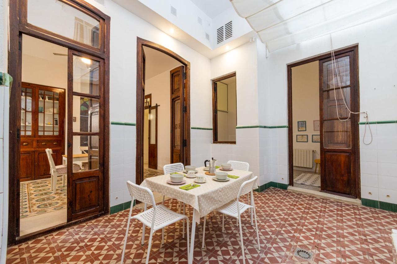 バレンシアFlorit Flats - Traditional House In El Cabanyalアパートメント エクステリア 写真